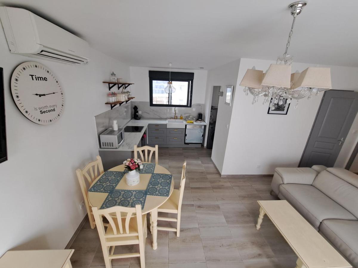 Charmante Maison Avec Piscine Bessan Экстерьер фото