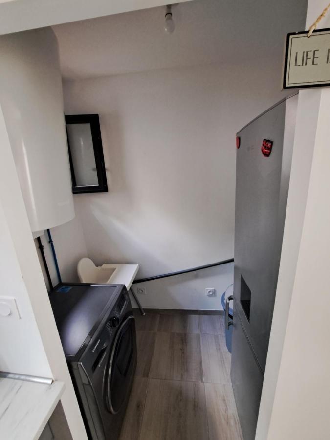 Charmante Maison Avec Piscine Bessan Экстерьер фото