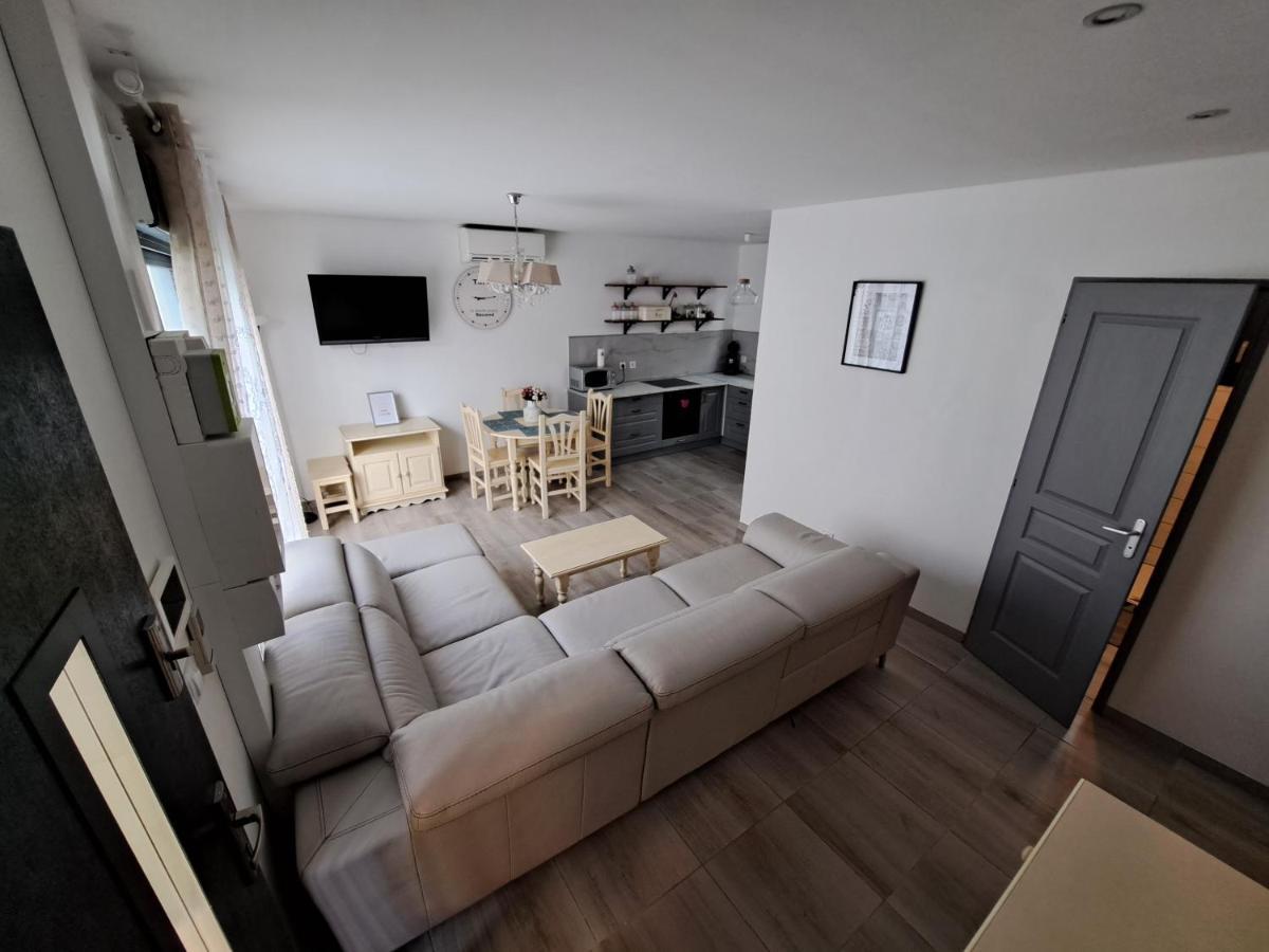 Charmante Maison Avec Piscine Bessan Экстерьер фото